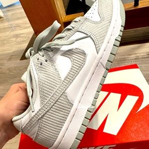 Women’s dunks silver and white corduroy size 7.5 brand new in box